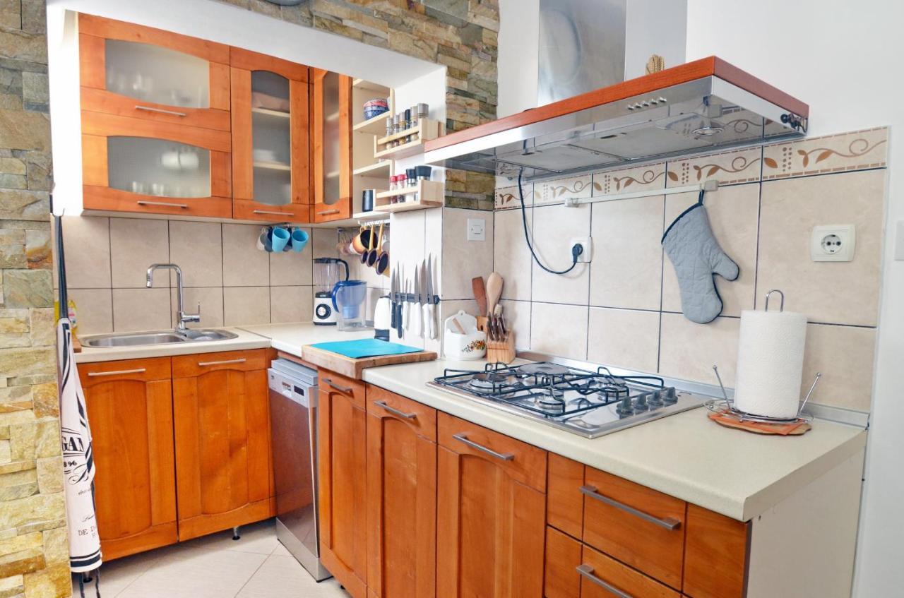 Apartment Oaza Котор Екстериор снимка