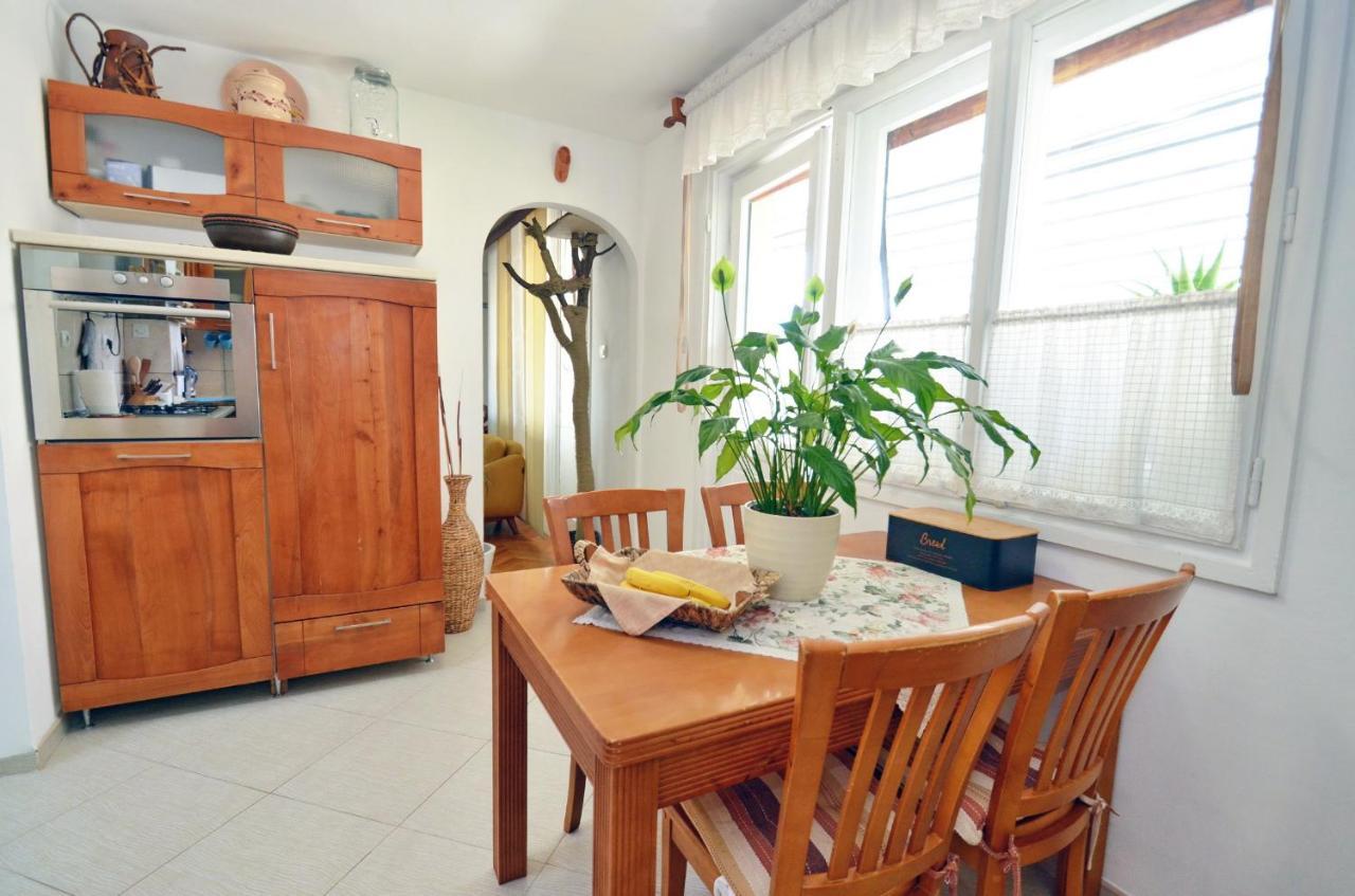 Apartment Oaza Котор Екстериор снимка
