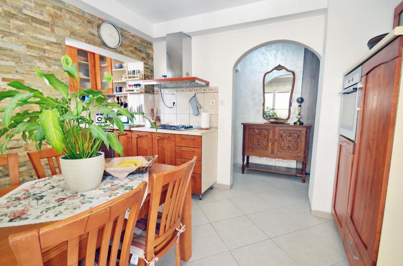 Apartment Oaza Котор Екстериор снимка